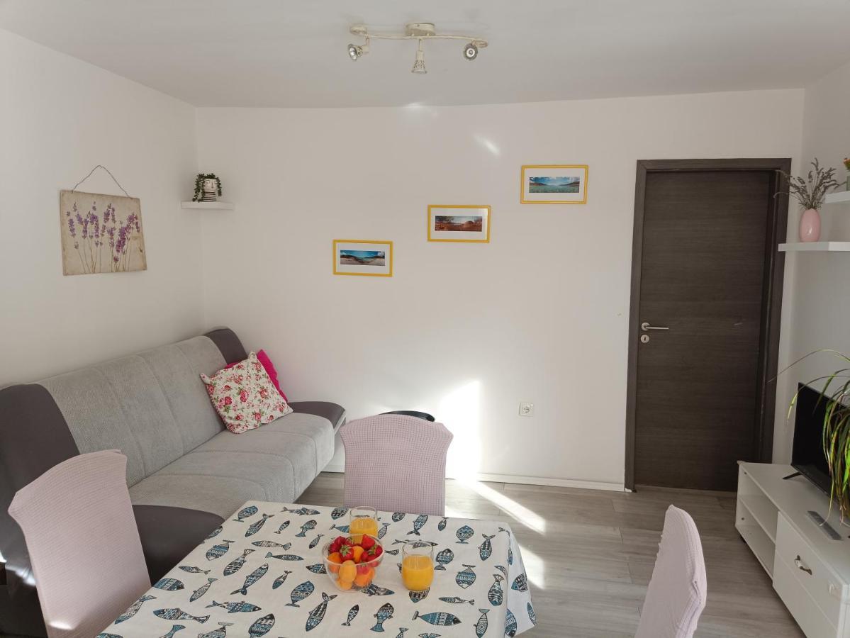 Апартаменти Apartman Mala Cici Задар Екстер'єр фото